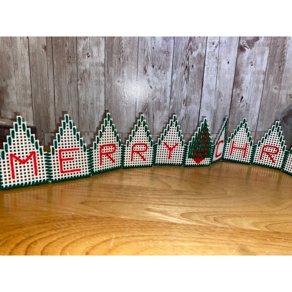 Vintage Plastic Canvas "Merry Christmas" Needlepoint Garland Banner Decor Tree - Picture 3 of 5